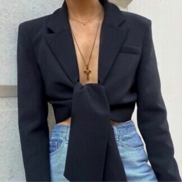 Zara Jackets & Blazers - Zara Black Women's Crop Blazer